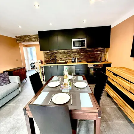 - 3 Pieces Cosy Avec Jacuzzi & Grande Terrasse Apartman Antibes