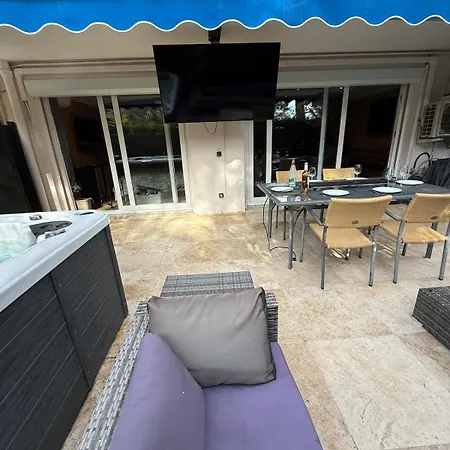 - 3 Pieces Cosy Avec Jacuzzi & Grande Terrasse * Antibes
