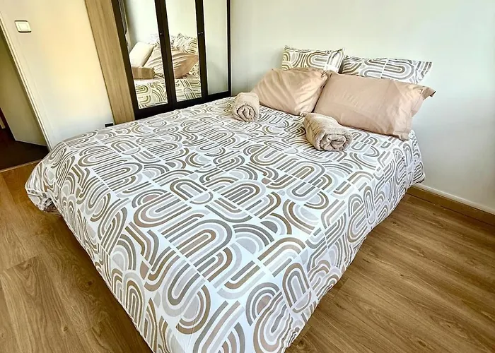 - 3 Pieces Cosy Avec Jacuzzi & Grande Terrasse Apartment Antibes