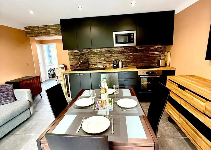 - 3 Pieces Cosy Avec Jacuzzi & Grande Terrasse Apartment Antibes